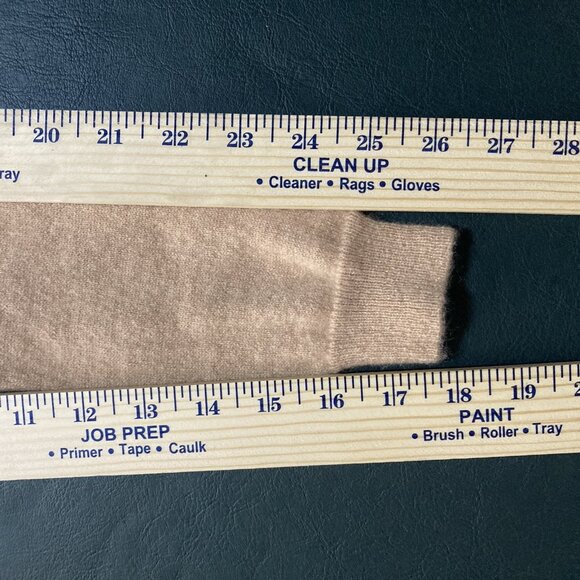 Philosophy Womens Cashmere Bulldog Sweater Camel Tan Graphic Cozy Luxe Winter - Picture 11 of 12